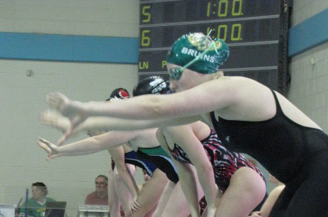 Bruins dominate last-chance swimming and diving meet