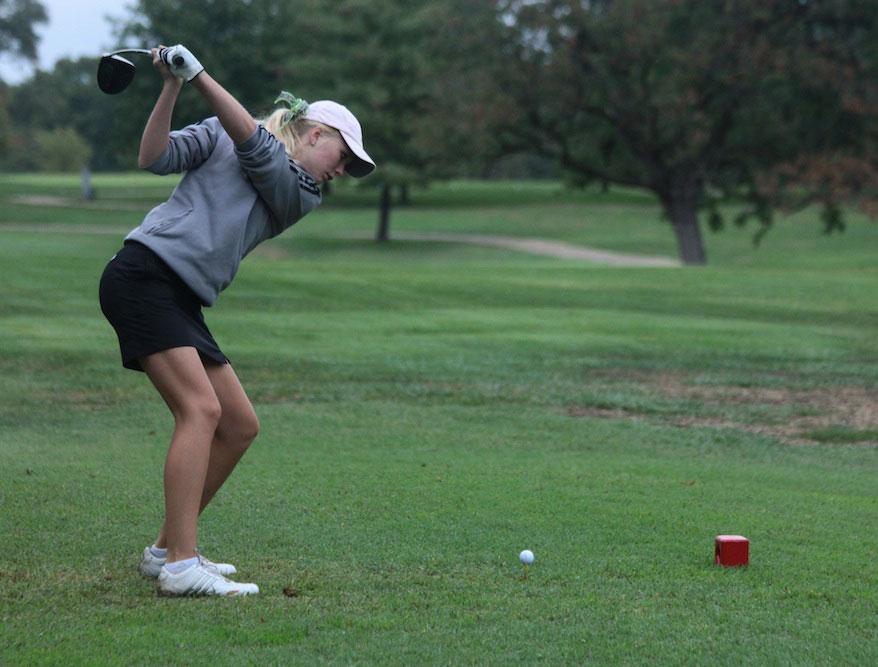 Girls golf sweeps Kirksville