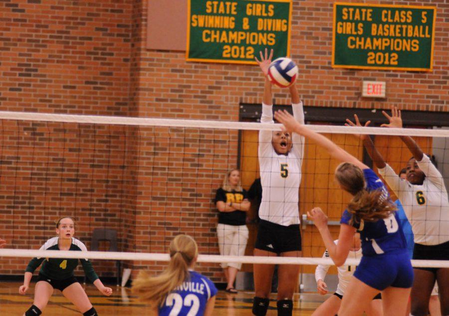 Volleyball gets first win of the season