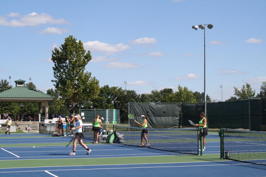 Girls tennis team emerges victorious against Notre Dame