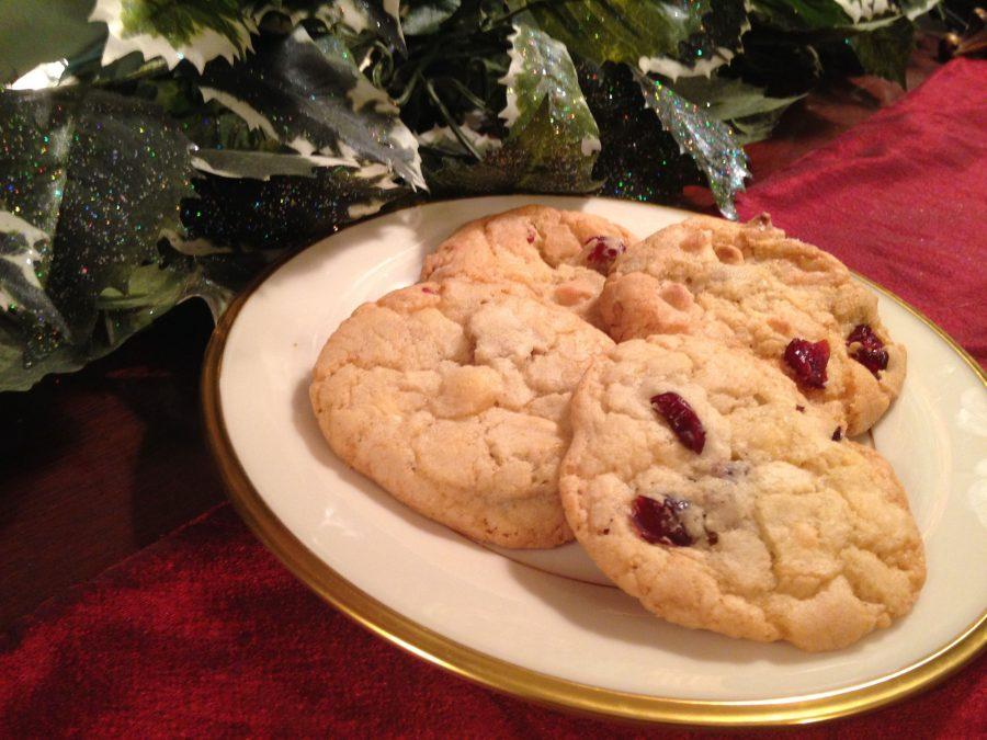 12 DIYs: White Chocolate Cranberry Cookies