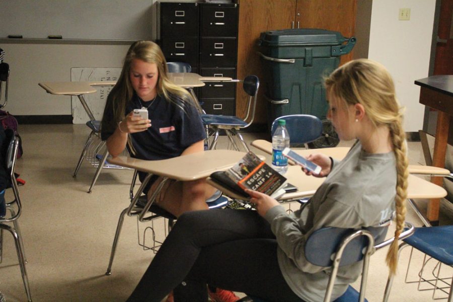 Students, faculty discuss district social media policy