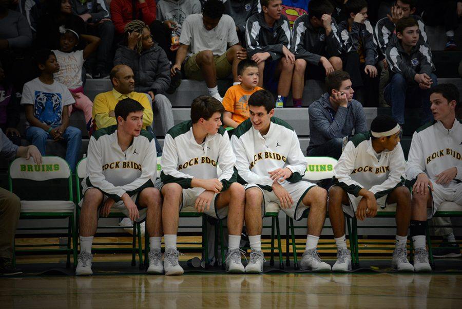 Boys basketball claims victory at Senior Night against Battle Spartans