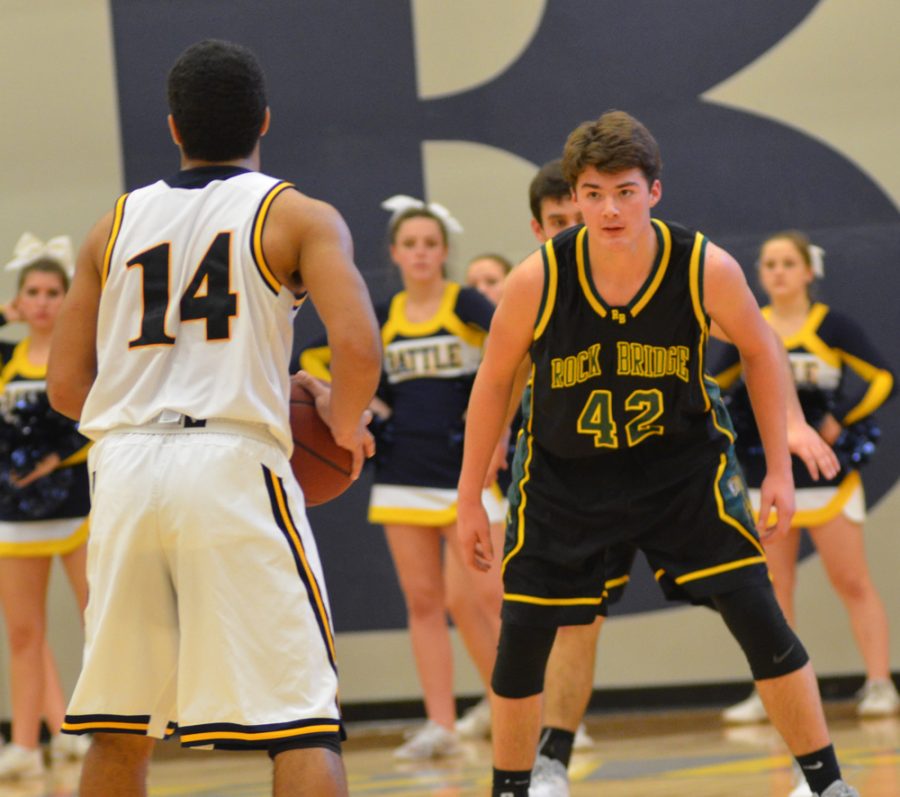 Boys basketball falls short, takes second at Union Tournament