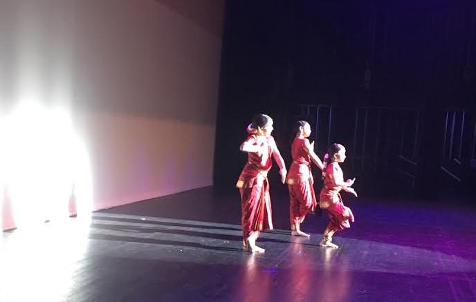 Dancers+practice+their+performances+during+the+dress+rehearsal+before+showcasing+their+culture+and+traditions+at+India+Nite.+Photo+by+Kat+Sarafianos