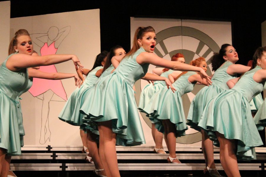 Show Choir holds annual charity benefit