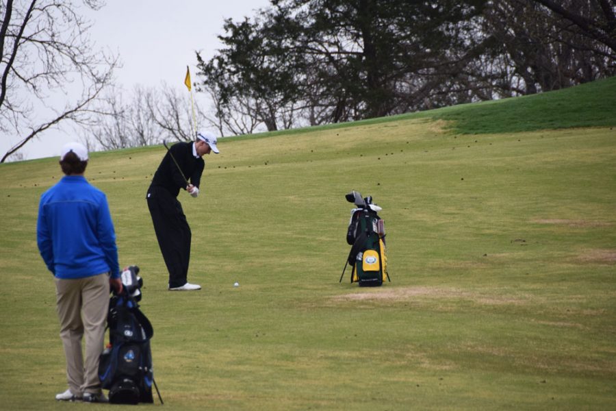Golf team sinks to second in Columbia Classic