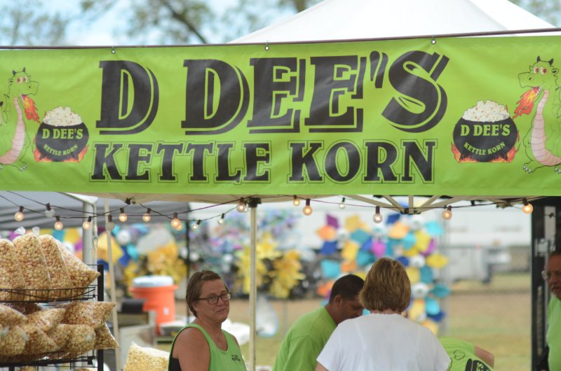 D+Dees+Kettle+Korn+employees+work+during+the+Roots+N+Blues+festival.+Photo+by+Bailey+Stover.