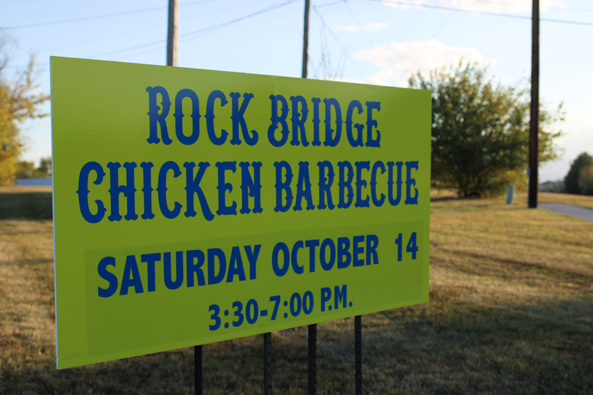 The+sign+points+the+way+to+RBEs+annual+Chicken+BBQ.+Its+held+on+Saturday+October+14+from+3%3A30-7%3A00+PM+at+Rock+Bridge+Elementary.