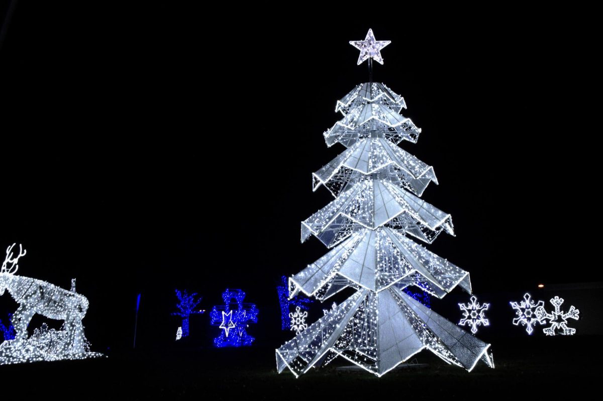 This incredibly tall white light tree stands tall in the Veterans United light display. The light show will run through Dec. 17 from 7-10:30pm each night. Photo by Kaden Rhodes